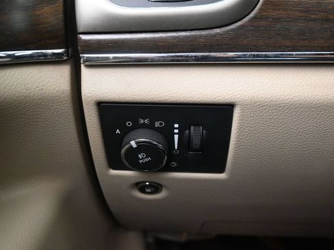Used 2015 Jeep Grand Cherokee Limited w/ Trailer Tow Group IV AWD/4WD image 22