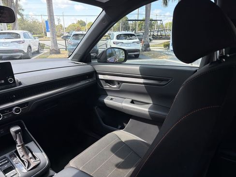 Used 2023 Honda CR-V Sport image 11