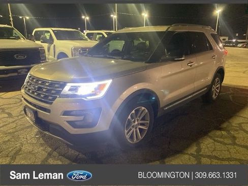 Used 2017 Ford Explorer XLT w/ Equipment Group 202A image 1