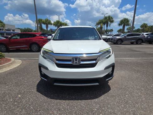 Used 2019 Honda Pilot Touring image 3