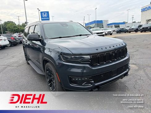 Used 2023 Jeep Wagoneer L Series II w/ Convenience Group I AWD/4WD image 1