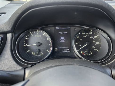 Used 2018 Nissan Rogue Sport S image 25