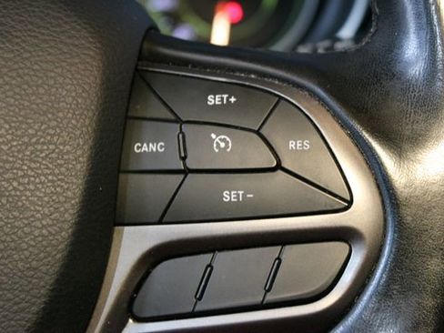 Used 2020 Jeep Cherokee Limited AWD/4WD image 22