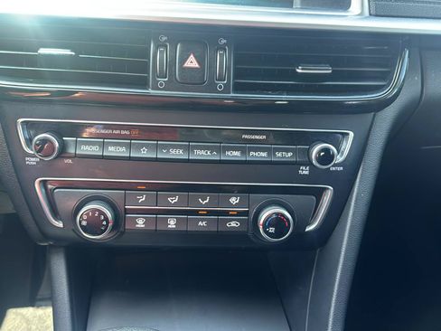 Used 2020 Kia Optima LX FWD image 15