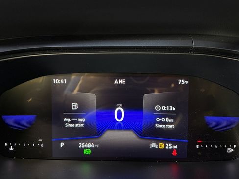 Used 2024 Volkswagen Taos SE image 11