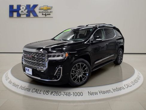Used 2022 GMC Acadia Denali w/ Black Diamond Edition AWD/4WD image 3