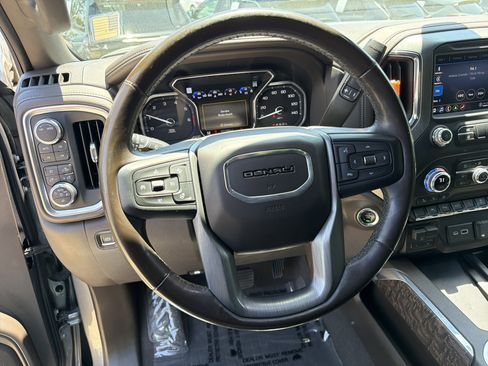 Used 2022 GMC Sierra 1500 Denali w/ Denali Premium Package AWD/4WD image 23