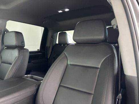 Used 2025 Chevrolet Silverado 3500 LTZ w/ LTZ Premium Package image 11