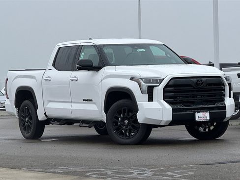 New 2026 Toyota Tundra Limited image 2