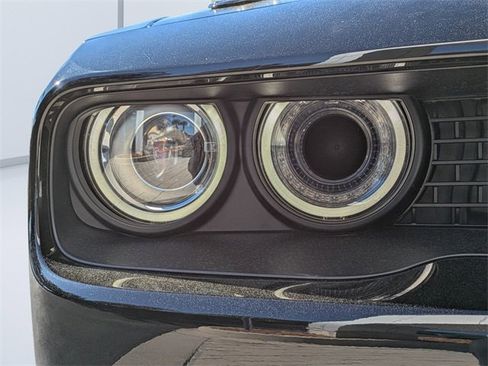 Used 2021 Dodge Challenger SRT Hellcat image 9