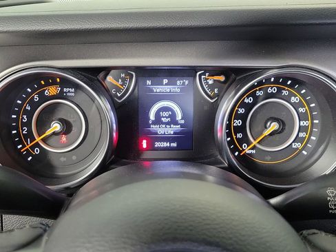 Used 2023 Jeep Wrangler Sport AWD/4WD image 18