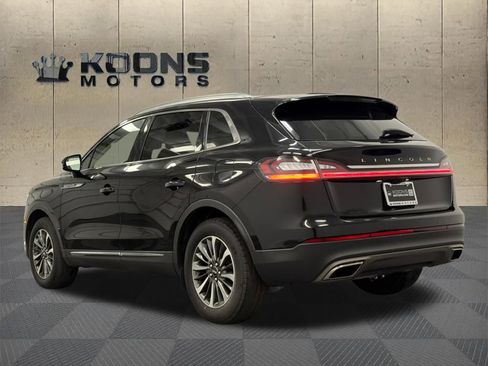 Used 2023 Lincoln Nautilus FWD w/ Premium Package image 6