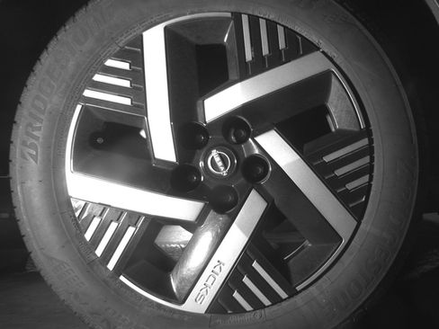 Used 2025 Nissan Kicks SV image 15