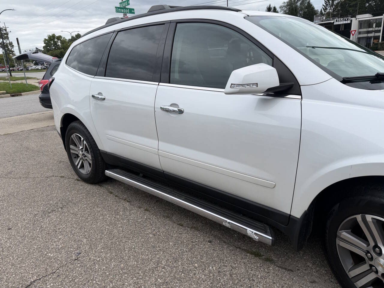 Used 2017 Chevrolet Traverse LT AWD/4WD image 5