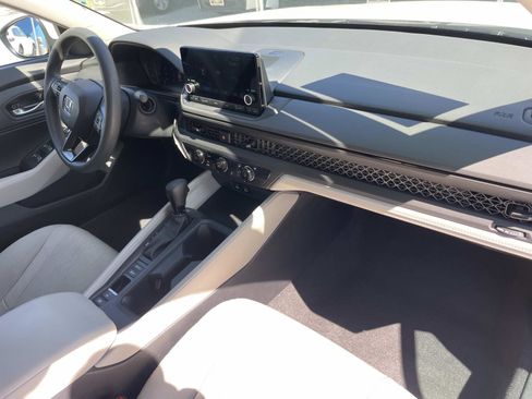 Certified 2024 Honda Accord LX image 22