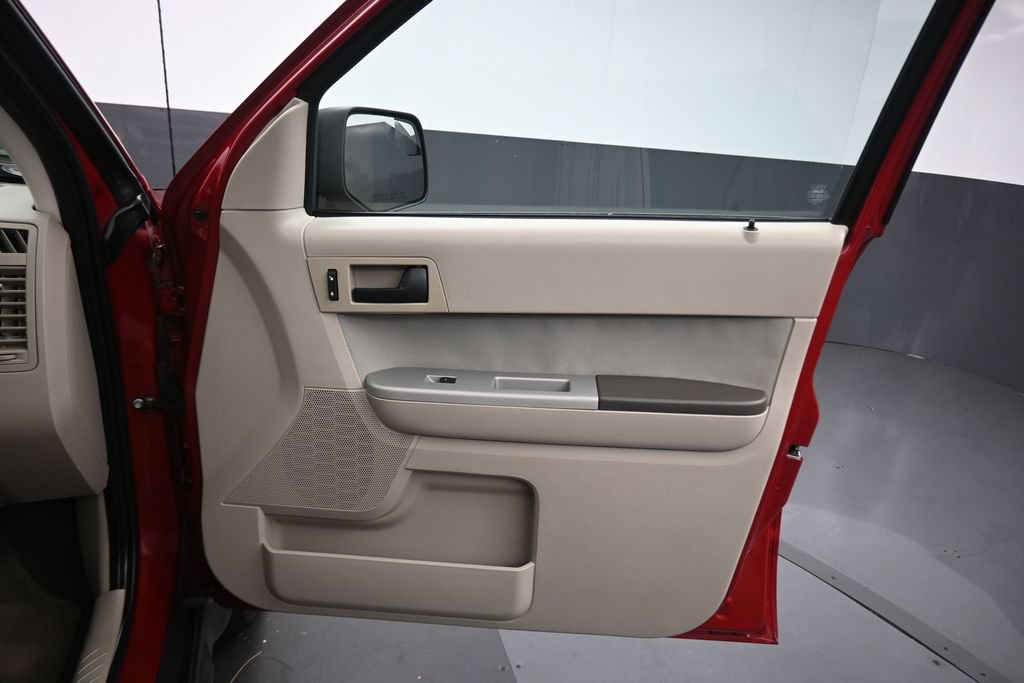 Used 2010 Ford Escape XLT FWD image 34