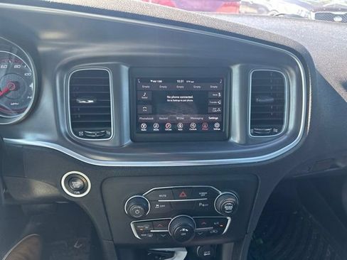 Used 2021 Dodge Charger SXT w/ Leather Interior Group RWD image 12