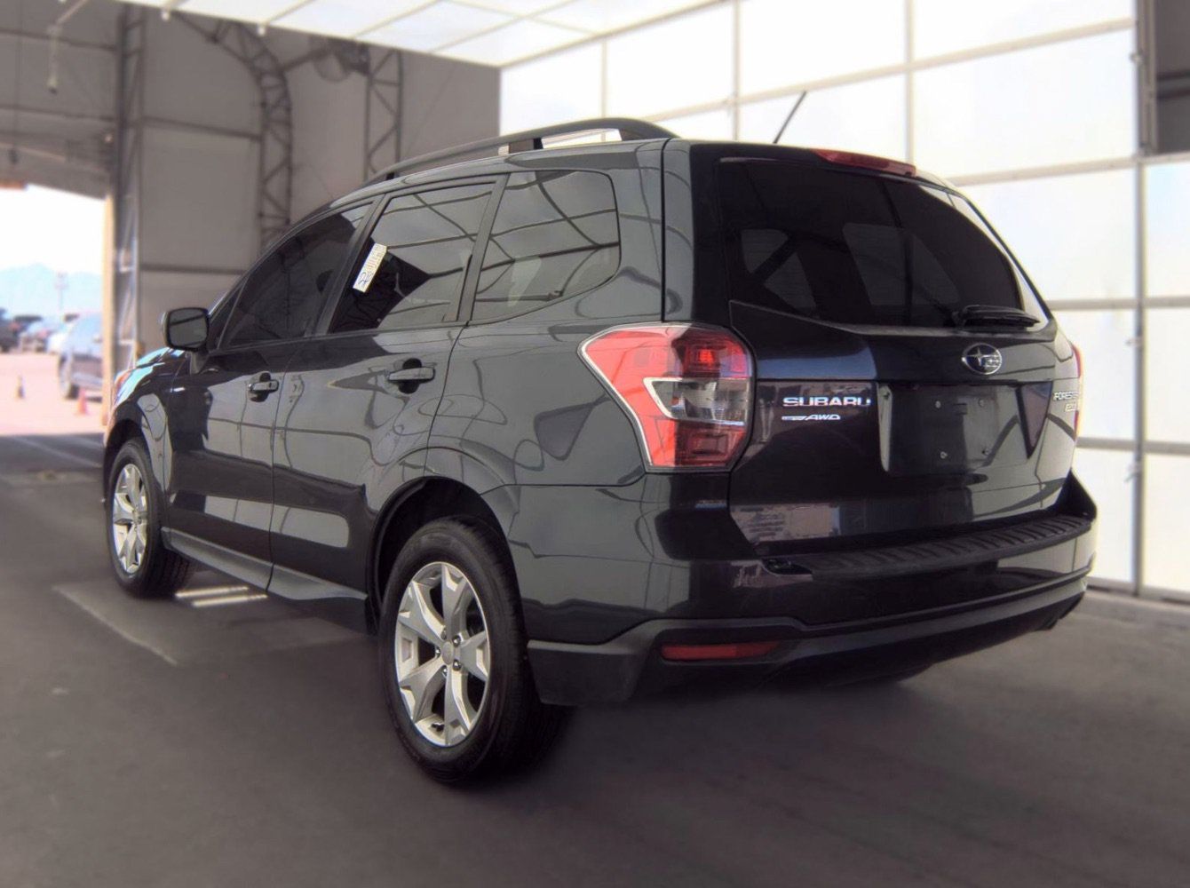 Used 2014 Subaru Forester 2.5i Premium w/ Popular Package #2 AWD/4WD image 6