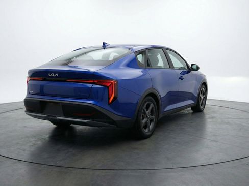 Used 2025 Kia K4 LXS image 9