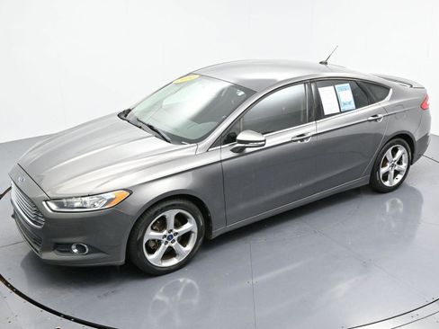 Used 2014 Ford Fusion SE w/ Equipment Group 201A image 32