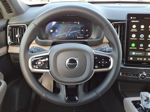 Certified 2026 Volvo XC90 B6 Ultra w/ Protection Package image 12