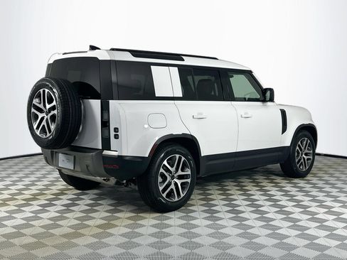 Used 2026 Land Rover Defender 110 S AWD/4WD image 5