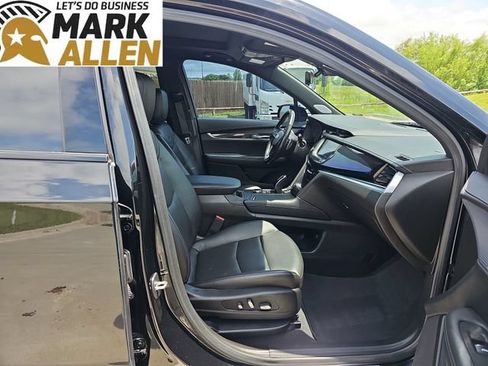 Used 2023 Cadillac XT6 Sport w/ Technology Package AWD/4WD image 28