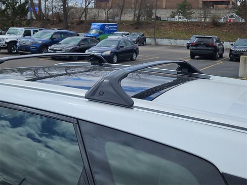 New 2025 Toyota Crown Signia image 7