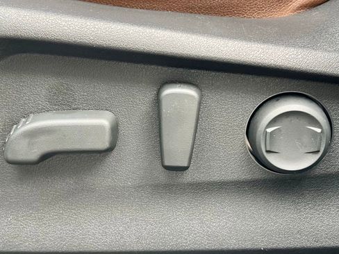 Used 2022 Subaru Ascent Touring image 30