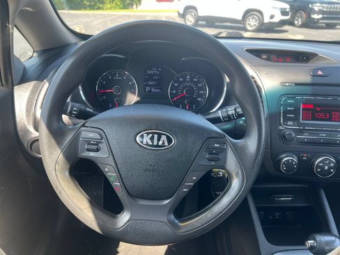 Used 2016 Kia Forte LX FWD image 14