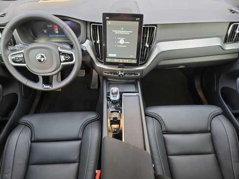 New 2026 Volvo XC60 B5 Ultra w/ Protection Package Premier image 30