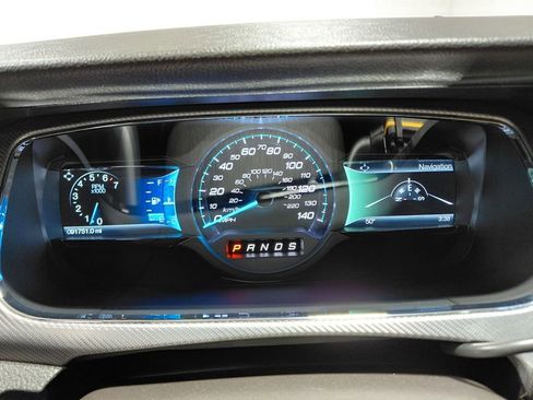 Used 2018 Ford Taurus SHO image 37