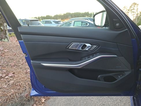 New 2026 BMW 330i Sedan w/ M Sport Package image 27