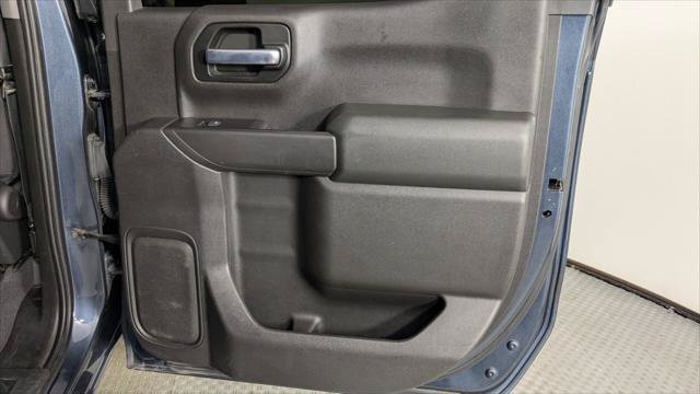 Used 2020 Chevrolet Silverado 1500 Custom Trail Boss w/ Custom Convenience Package AWD/4WD image 19