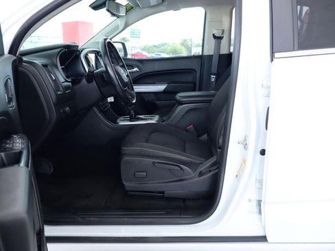 Used 2018 Chevrolet Colorado LT w/ LT Convenience Package RWD image 15