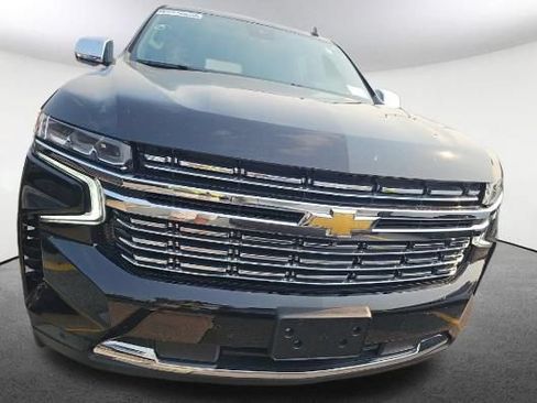 Used 2024 Chevrolet Tahoe Premier w/ Premium Package AWD/4WD image 2