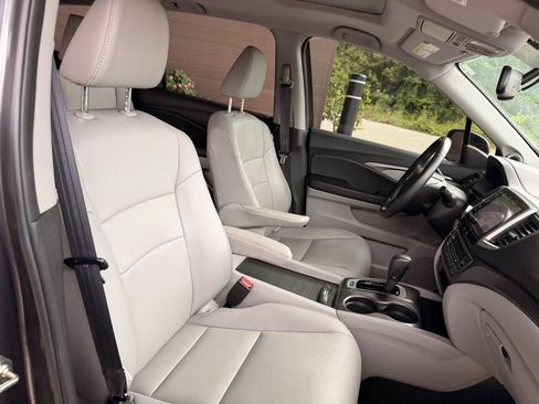 Used 2017 Honda Pilot EX-L image 19