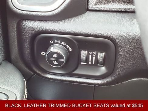 Used 2025 RAM 3500 Laramie image 18