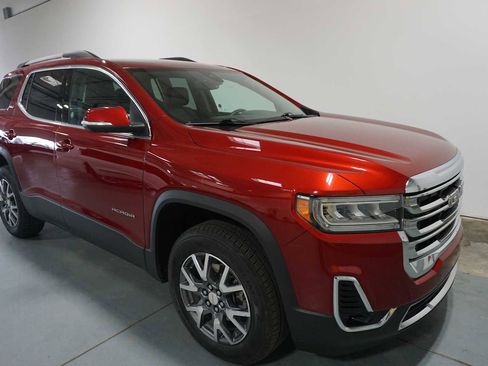 Used 2023 GMC Acadia SLT image 8