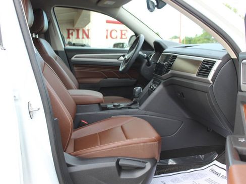 Used 2023 Volkswagen Atlas SE AWD/4WD image 9