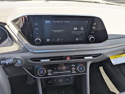 Used 2020 Hyundai Sonata SEL w/ Convenience + Sunroof Package FWD image 15