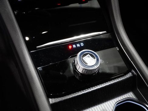 Used 2024 Jeep Grand Cherokee Altitude image 24