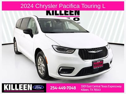 Used 2024 Chrysler Pacifica Touring-L