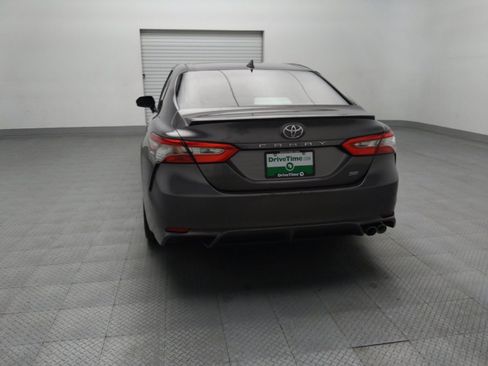 Used 2019 Toyota Camry SE image 6