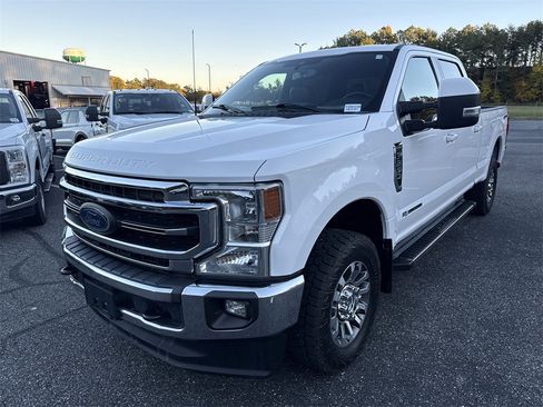 Used 2022 Ford F250 Lariat image 3