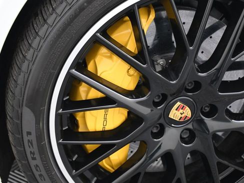 Used 2023 Porsche Panamera Turbo S image 22