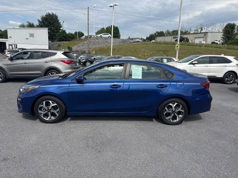 Used 2019 Kia Forte LXS FWD image 5