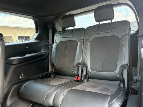 Used 2023 Jeep Grand Cherokee L Laredo RWD image 24