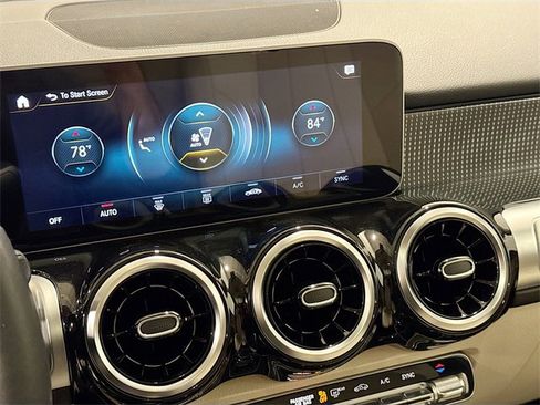 Certified 2021 Mercedes-Benz GLB 250 4MATIC image 15