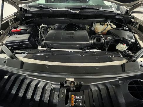 Used 2023 Chevrolet Suburban Premier AWD/4WD image 46